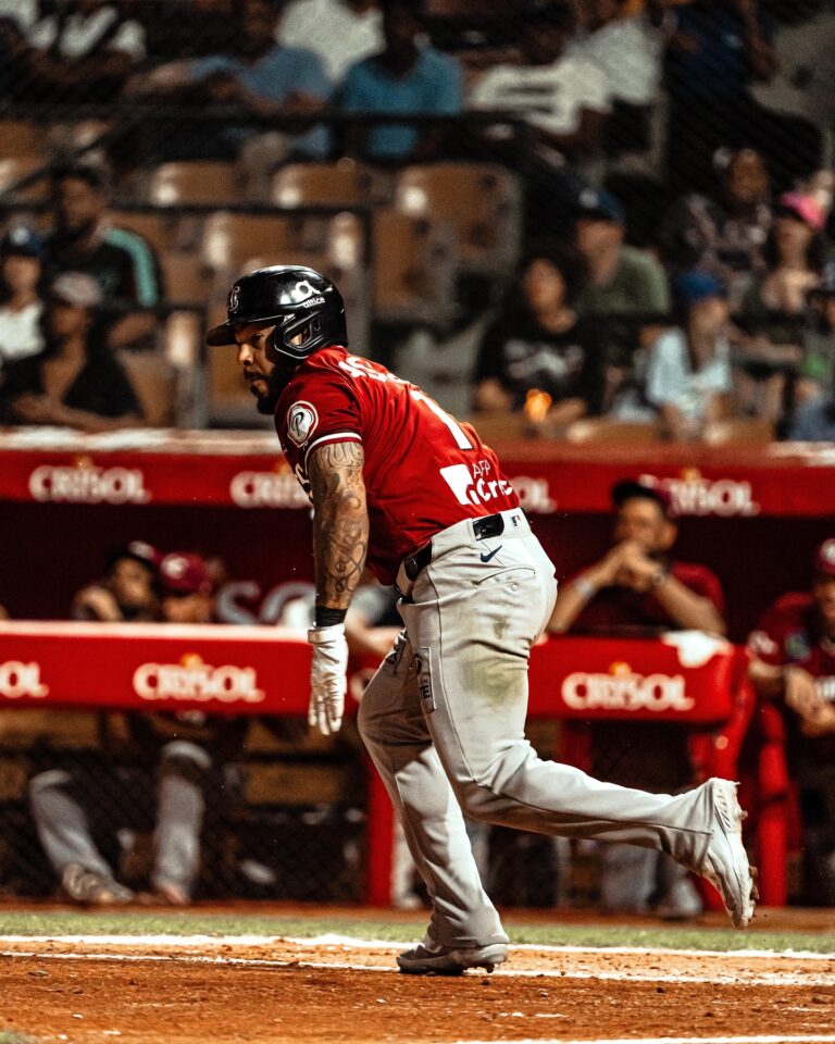 ¡Los Gigantes dan un golpe de autoridad y hunden a los Tigres del Licey en el fondo de la tabla!